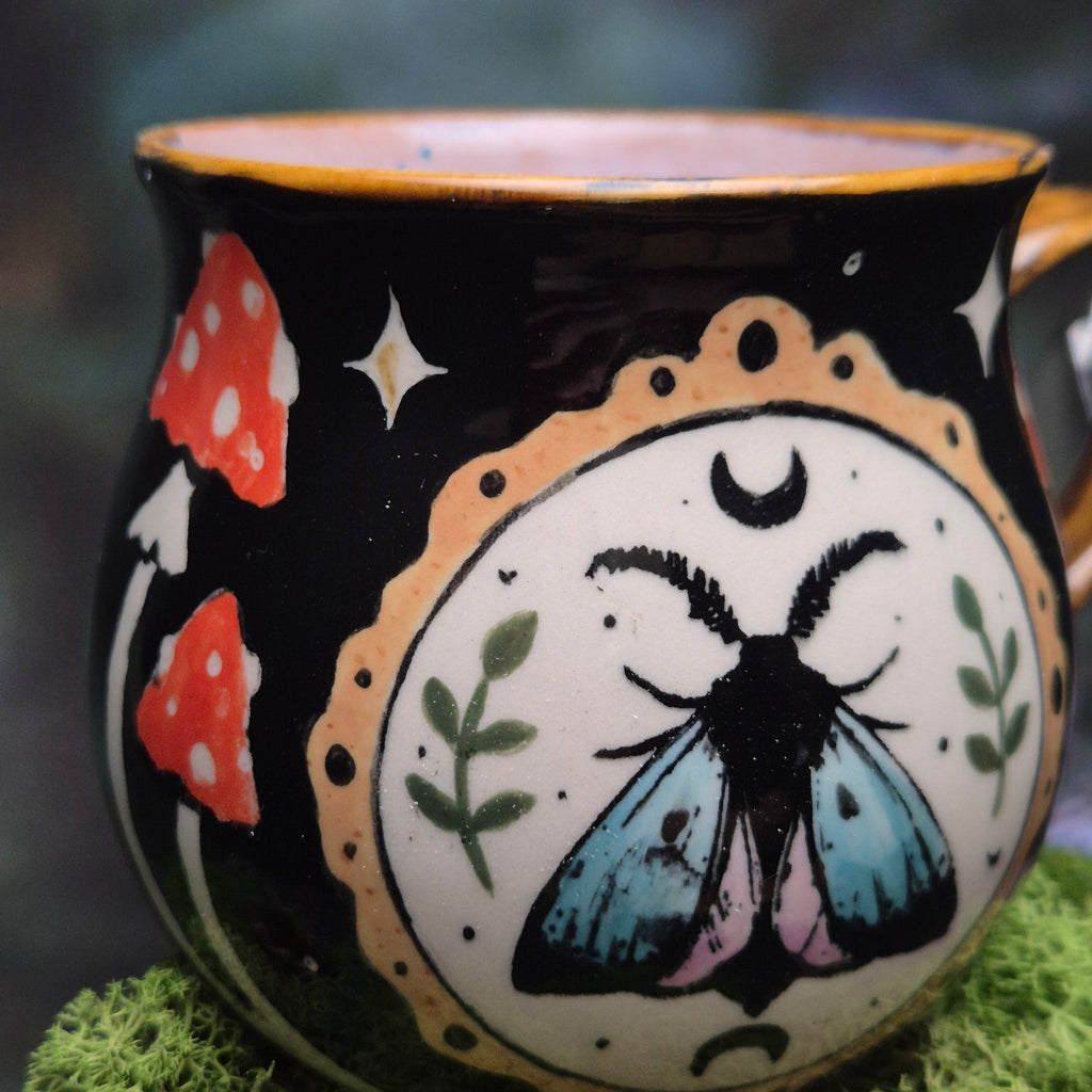 Moth mug 500 ml 🦋