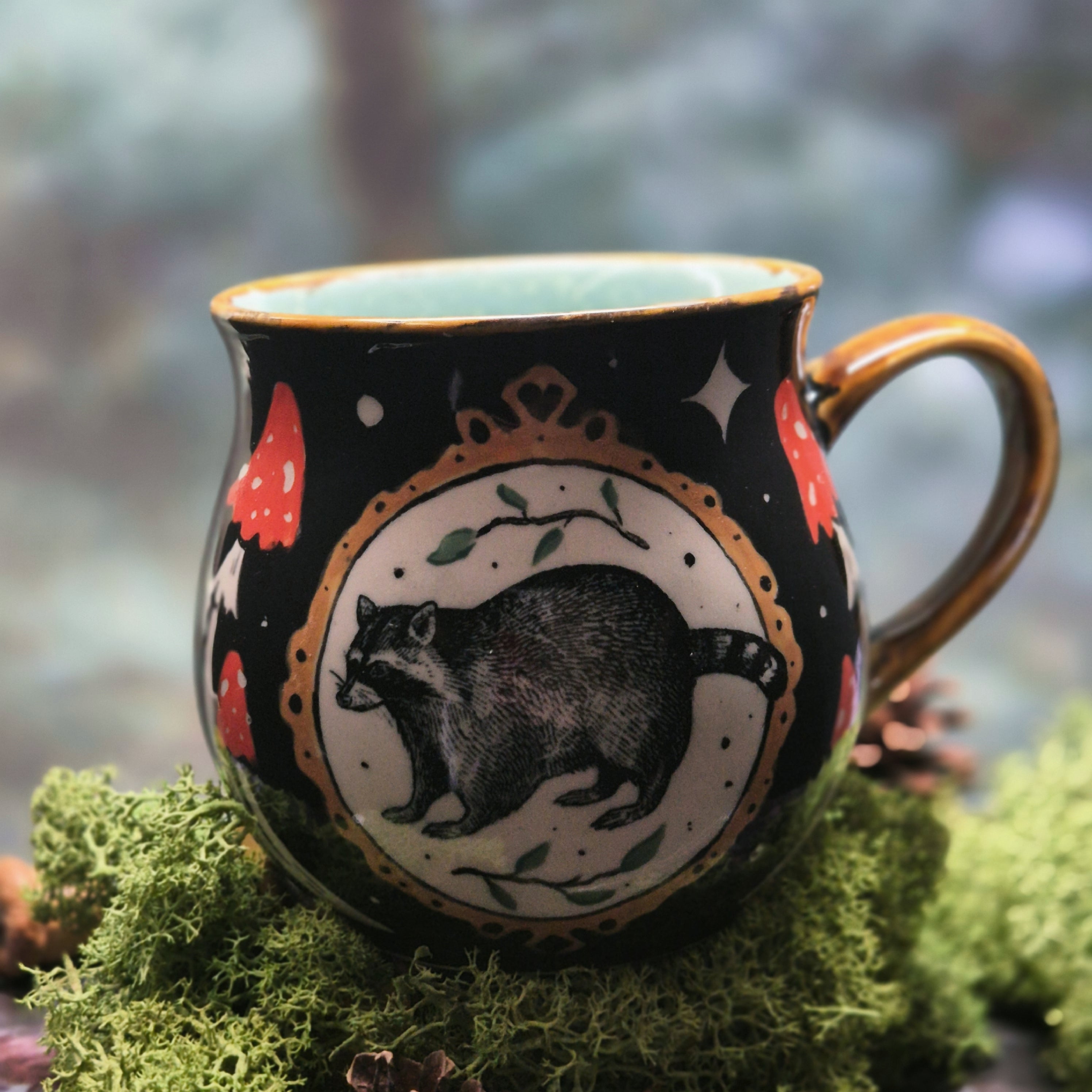 Raccoon and mushrooms mug 500 ml 🍄