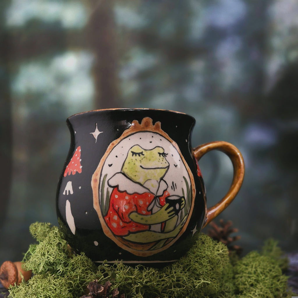 Frog drinking coffee mug 500 ml 🐸