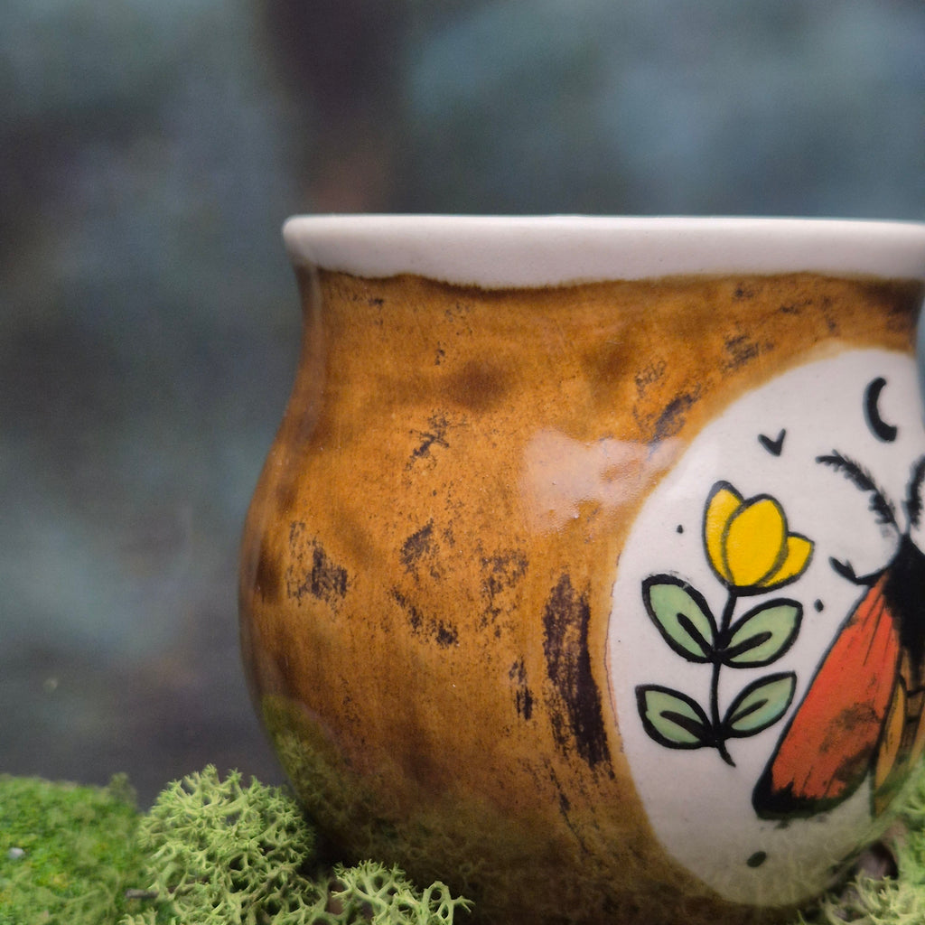 Moth mug 350 ml 💛